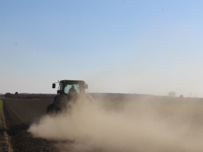 Priprema za proljetnu sjetvu u valpovačkom kraju
