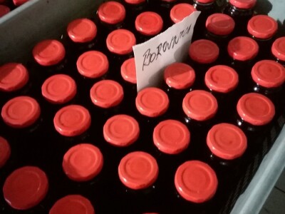 Prirodni sokovi iz pogona "Voćar Piramida" Prirodni sokovi iz pogona "Voćar Piramida"