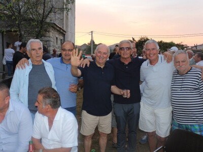 PRISNAC FEST 2018 -  Osječki gradonačelnik Ivica Vrkić u svom zavičaju na fešti od prisnaca u dalmatinskom Zelengraduod prisnaca