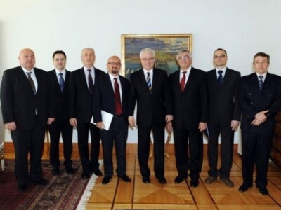 Prof. dr. sc. Ivo Grgić s predsjednikom Josipovićem i suradnicima