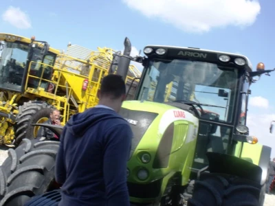 Claas traktori