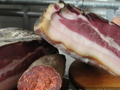 Proizvodi tvrtke Obrt Vrdoljak na štandu