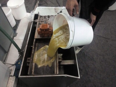 Proizvodnja maslinovoga ulja u uljari Slavka Ramljaka Proizvodnja maslinovoga ulja u uljari Slavka Ramljaka