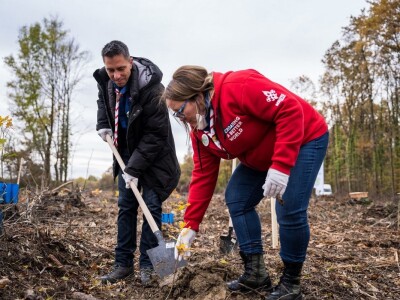 Projekt CO2MPENSATING BY PLANTING Projekt CO2MPENSATING BY PLANTING