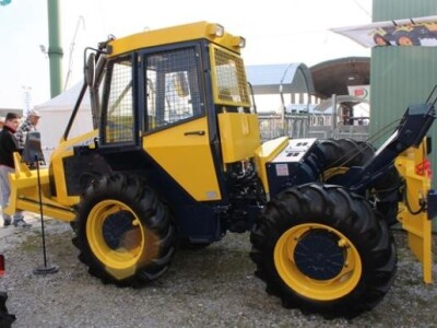 Traktor Hittner Ecotrac 120V