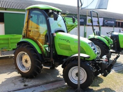 Traktor Labinprogres TPS Tuber 40 s kabinom