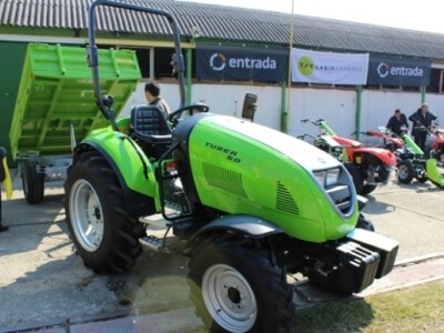 Traktor Labinprogres TPS Tuber 40