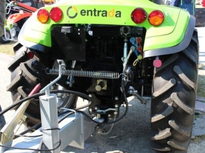 Traktor Labinprogres TPS Tuber 40