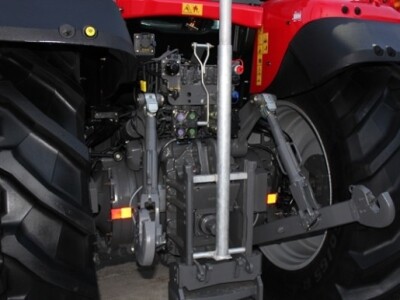 Traktor Massey Ferguson 7600