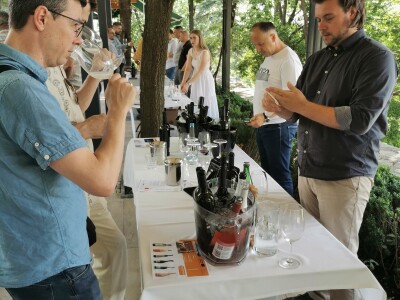 Promenadno kušanje vina Slavonije i hrvatskog Podunavlja u BiH