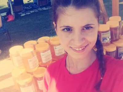 Pčelarstvo u Đerdapskom kraju ima budućnost, Jelena Rakić mlada promoterka đerdapskog meda