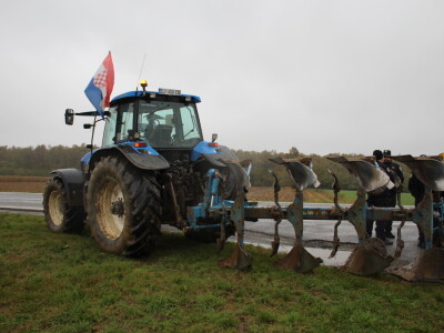 Prosvjed poljoprivrednika Potnjani-Paljevine