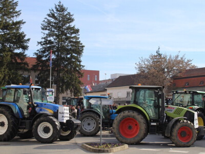 Prosvjed poljoprivrednika u Đakovu