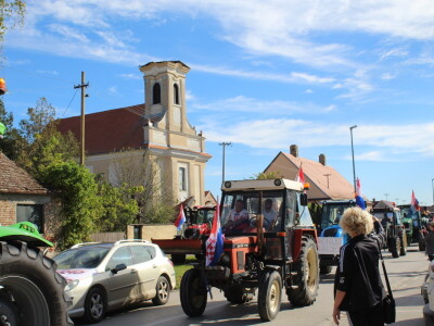 Prosvjed poljoprivrednika u Retkovcima Prosvjed poljoprivrednika u Retkovcima