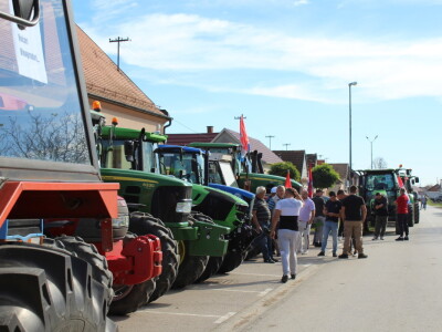 Prosvjed upozorenja poljoprivrednika Retkovci-Vinkovci