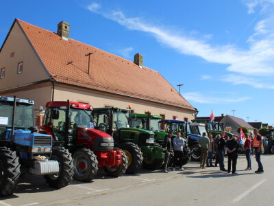 Prosvjed upozorenja poljoprivrednika Retkovci-Vinkovci