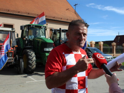Prosvjed upozorenja poljoprivrednika Retkovci-Vinkovci