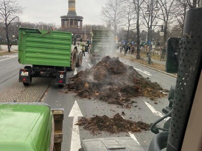 Prosvjedi poljoprivrednika u Njemačkoj Prosvjedi poljoprivrednika u Njemačkoj