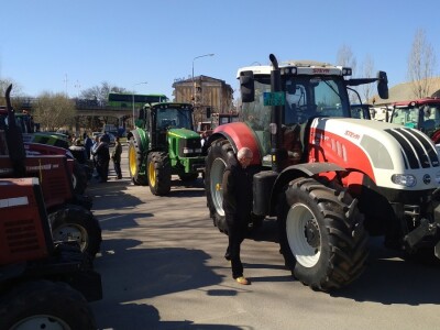 Protest poljoprivrednika Protest poljoprivrednika