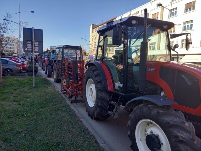 Protest u Novom Sadu ispred Banovine (16.11.2023.)
