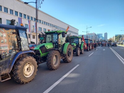 Protest u Novom Sadu ispred Banovine (16.11.2023.)