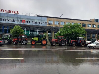 Protesti, maj 2023. (Sajam) - Kiša