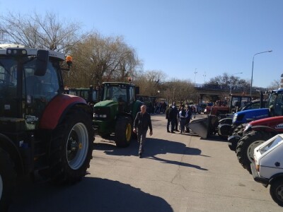 Protesti poljoprivrednika u Srbiji: Ne treba nam jednokratna pomoć Protesti poljoprivrednika u Srbiji: Ne treba nam jednokratna pomoć