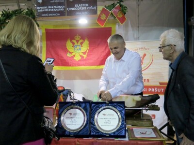 Pršutana Antolović apsolutni pobjednik na 16. Internacionalnom Sajmu pršuta u Tinjanu