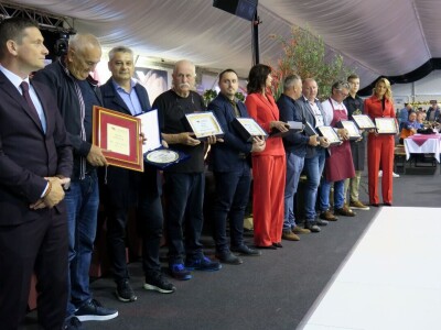 Pršutana Antolović apsolutni pobjednik na 16. Internacionalnom Sajmu pršuta u Tinjanu