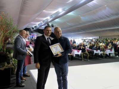 Pršutana Antolović apsolutni pobjednik na 16. Internacionalnom Sajmu pršuta u Tinjanu