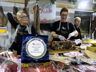 Pršutana Antolović apsolutni pobjednik na 16. Internacionalnom Sajmu pršuta u Tinjanu