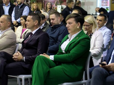 Pršutana Antolović apsolutni pobjednik na 16. Internacionalnom Sajmu pršuta u Tinjanu