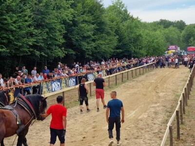Prva brodska štraparijada u Donjim Vrelima