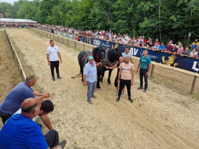 Prva brodska štraparijada u Donjim Vrelima