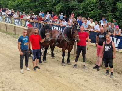 Prva brodska štraparijada u Donjim Vrelima