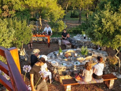 Prva hrvatska radionica sljubljivanja autohtonog bilja i vina Prva hrvatska radionica sljubljivanja autohtonog bilja i vina