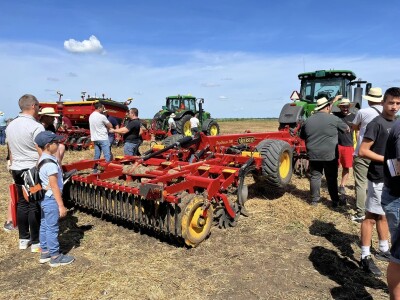 Prvi Vaderstad “Field Day”