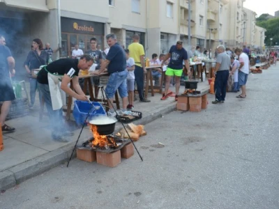 Pužijada i utrka puževa u Benkovcu