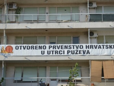 Pužijada i utrka puževa u Benkovcu Pužijada i utrka puževa u Benkovcu