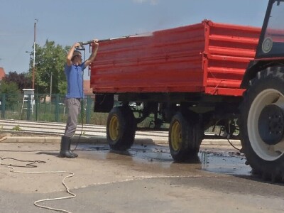 Rad na ekonomiji, deo stručne prakse za učenike Poljoprivredne škole u Valjevu