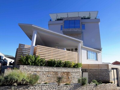 Radovan Vukoje: Oko 50 odsto zemlje pogodne za uzgoj vinove loze u Hercegovini neiskorišteno