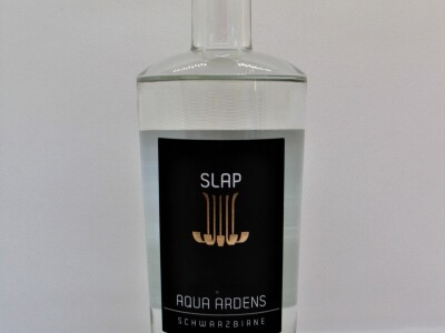 Rakija od kruške crnice Rakija od kruške crnice