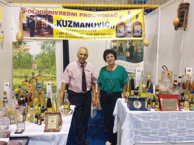 "Rakija sa srijemuž": Svako jutro popiti "za prst", ali poprijeko