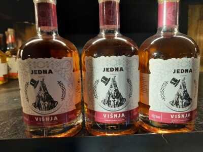 Rakije "Jedna" Dinka Romića