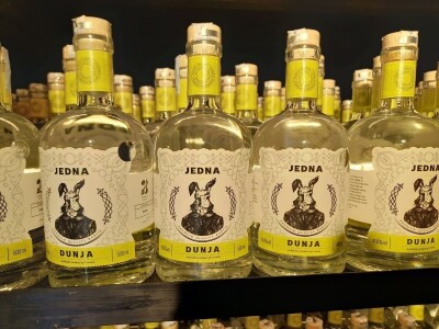 Rakije "Jedna" Dinka Romića