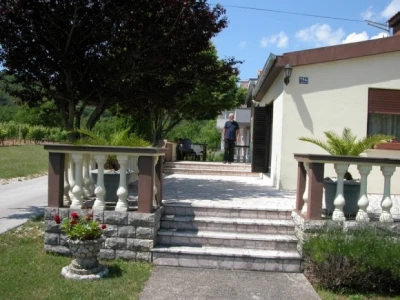 Dražen Rančić i kuće njegove obitelji u Brnazama