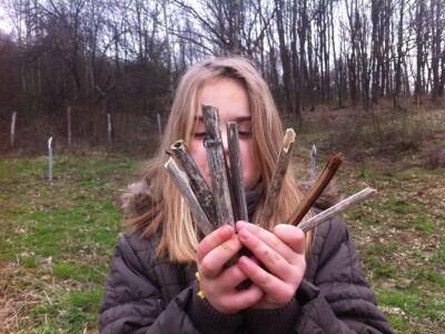 Franka je u prirodi pronašla ove cjevčice...