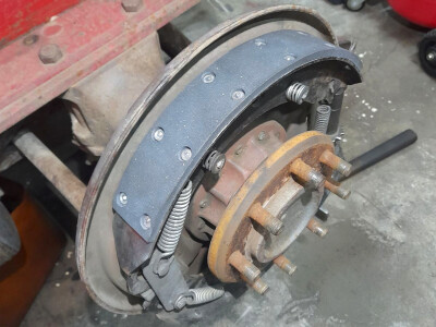 Remont traktora IMT 542