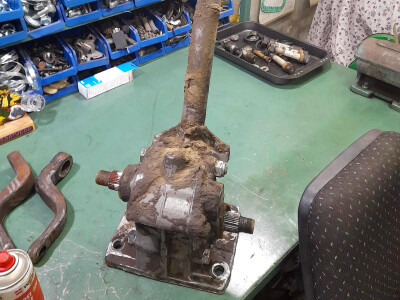 Remont traktora IMT 542