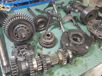 Remont traktora IMT 577